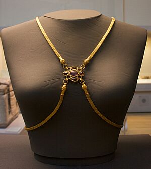 Hoxne Hoard body chain