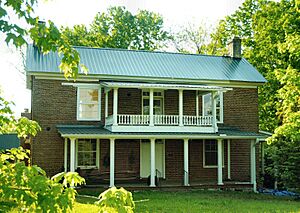 Hunt-Moore-House-tn1