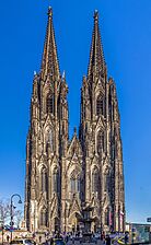 Kölner Dom - Westfassade 2022 ohne Gerüst-0968 b.jpg