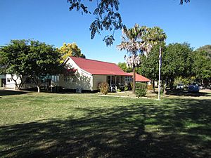 Mutdapilly State School (2014) with gardens