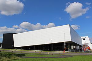 ON-X Linwood Sport ^ Community Centre - geograph.org.uk - 3632868
