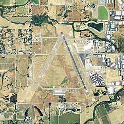 Sonoma County Airport - Topo.jpg