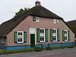 Staphorster farmhouse in authentic colors