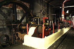 Steam Engine, Runtlings Mill - geograph.org.uk - 673828