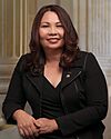 Tammy Duckworth, official portrait, 115th Congress (cropped).jpg