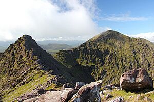 The Big Gun and Cnoc na Peiste (Knocknapeasta)