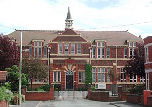 Whitchurch CE Junior School - geograph.org.uk - 222186