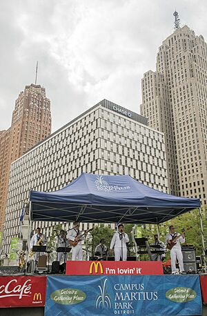 150828-N-CI175-009 Navy Band Great Lakes perform at downtown Detroit