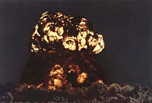 1965-01 1964年 首次原子弹爆炸2