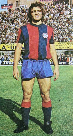 1974–75 Bologna FC - Eraldo Pecci.jpg