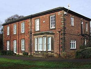 Clay Cross - Hall (Geograph-2159096-by-Dave-Bevis)