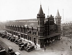 Grand Central Palace - Central Market.jpg