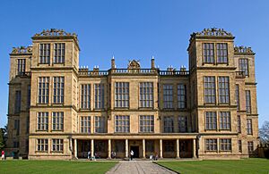 Hardwick Hall 3 (7027835143).jpg
