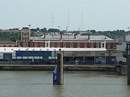 Harwich International railway station in 2008.jpg