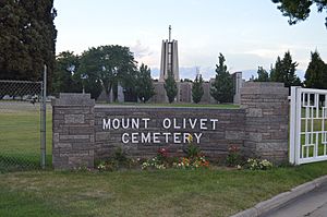 Mount Olivet Cemetery Wheat Ridge sign