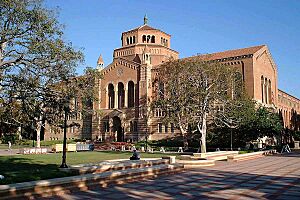 Powell Library, UCLA (10 December 2005)