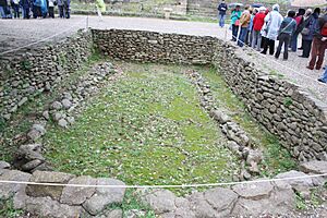 Prehistoric building in northern Olympia 4