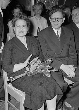 Vasily Smyslov with wife 1956