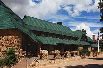 A541, Bryce Canyon National Park, Utah, USA, NRHP lodge, 2016.jpg