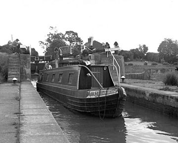 Bascote Locks, Grand Union Canal (2) - geograph.org.uk - 546855.jpg