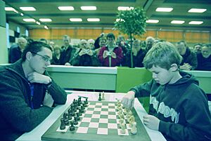 ErnstCarlsenWijkaanZee2004