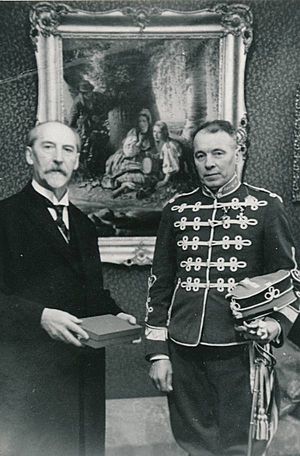 Fotokoopia. Jaan Tõnisson ja kindral Gustav Janson president Pätsi esindajana 1930. aastatel., TM F 993-70