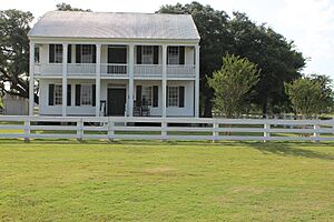 Gonzales-tx2016-21(braches-house)
