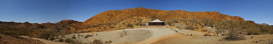 IMGP7018 - Grindell's Hut pan - Vulkathunha-Gammon Ranges National Park