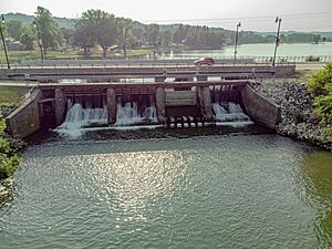 Independence Dam at Bugle Lake