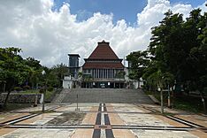 Masjid kampus universitas diponegoro