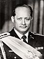 Retrato oficial de Carlos Manuel Arana Osorio (photo scan) (cropped)