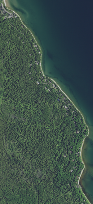 Southern community of Whitefish Bay, Door County, Wisconsin 2020 (cropped)