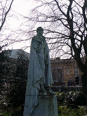 Statue of the 1st Marquess of Reading