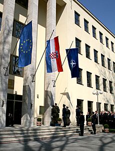 Svecanost podizanja NATOve zastave Zagreb