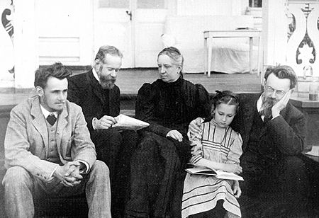 Vladimir Vernadsky with family 1908