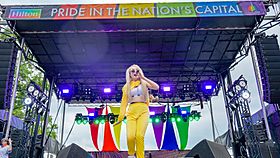 2018.06.10 Capital Pride Festival and Concert, Washington, DC USA 03314 (40931623630)