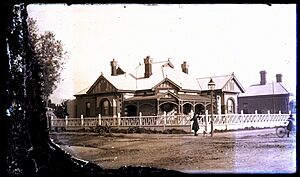 Brooker Residence, Queen St Croydon approx 1910