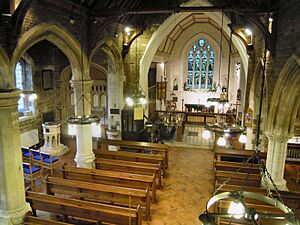 Campton Church nave