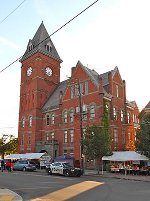 Carbondale City Hall and Courthouse