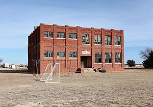 Close City Texas abandoned school