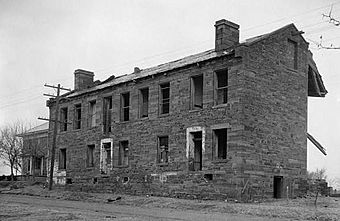 Fort Gibson, Barracks Building, Garrison Avenue, Fort Gibson (Muskogee County, Oklahoma).jpg