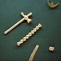 Insignias of power, gold, 4600-4200 BC, AM Varna, Varm28