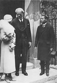 King Prajadhipok and Queen Rambhai Barni with British Premier Ramsay Macdonald in 1934
