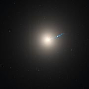 Messier 87 Hubble WikiSky