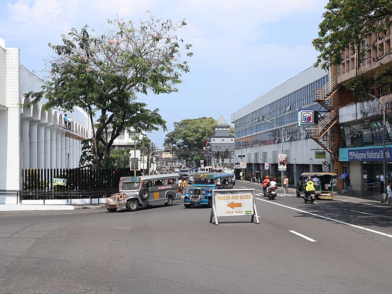 Old Albay District, Rizal Street, capitol area (Legazpi, Albay; 04-17-2023)