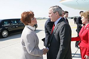 President George W. Bush Greets Judy Baar Topinka, State Treasurer, Upon Arrival at Lincoln Airport in Springfield, Illinois (01)