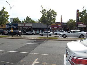 Restaurants & Shops on Main St, including Annie's Kitchen