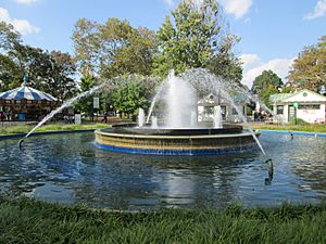 2013 Franklin Square Fountain