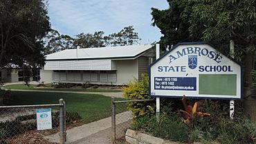 Ambrose State School, 39 Gentle Annie Road, Ambrose, 2014.JPG