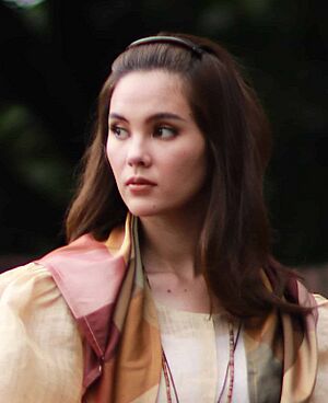Catriona Gray - NCCA Ternong Terno (cropped).jpg
